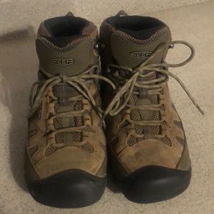 Men’s keen Targhee III waterproof boots size 9.5